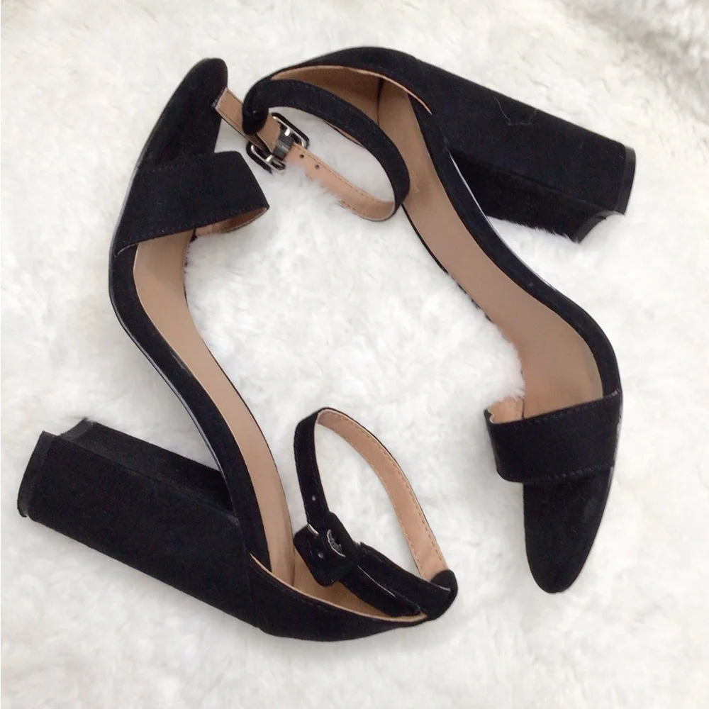 Urban Outfitters Black Faux Suede Ankle Strap Block Heel Sandals Size 8